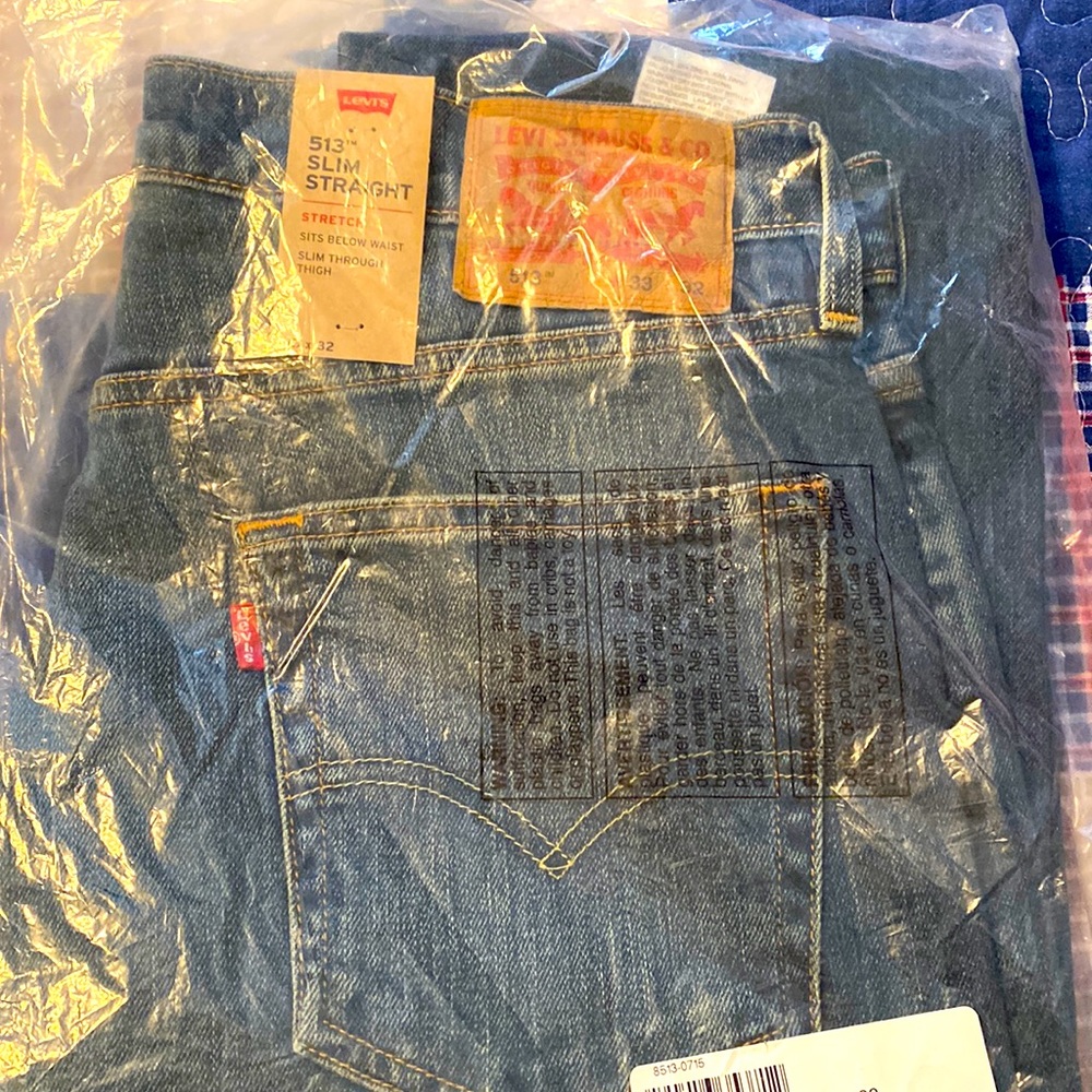 New with tags. Mens Levi’s